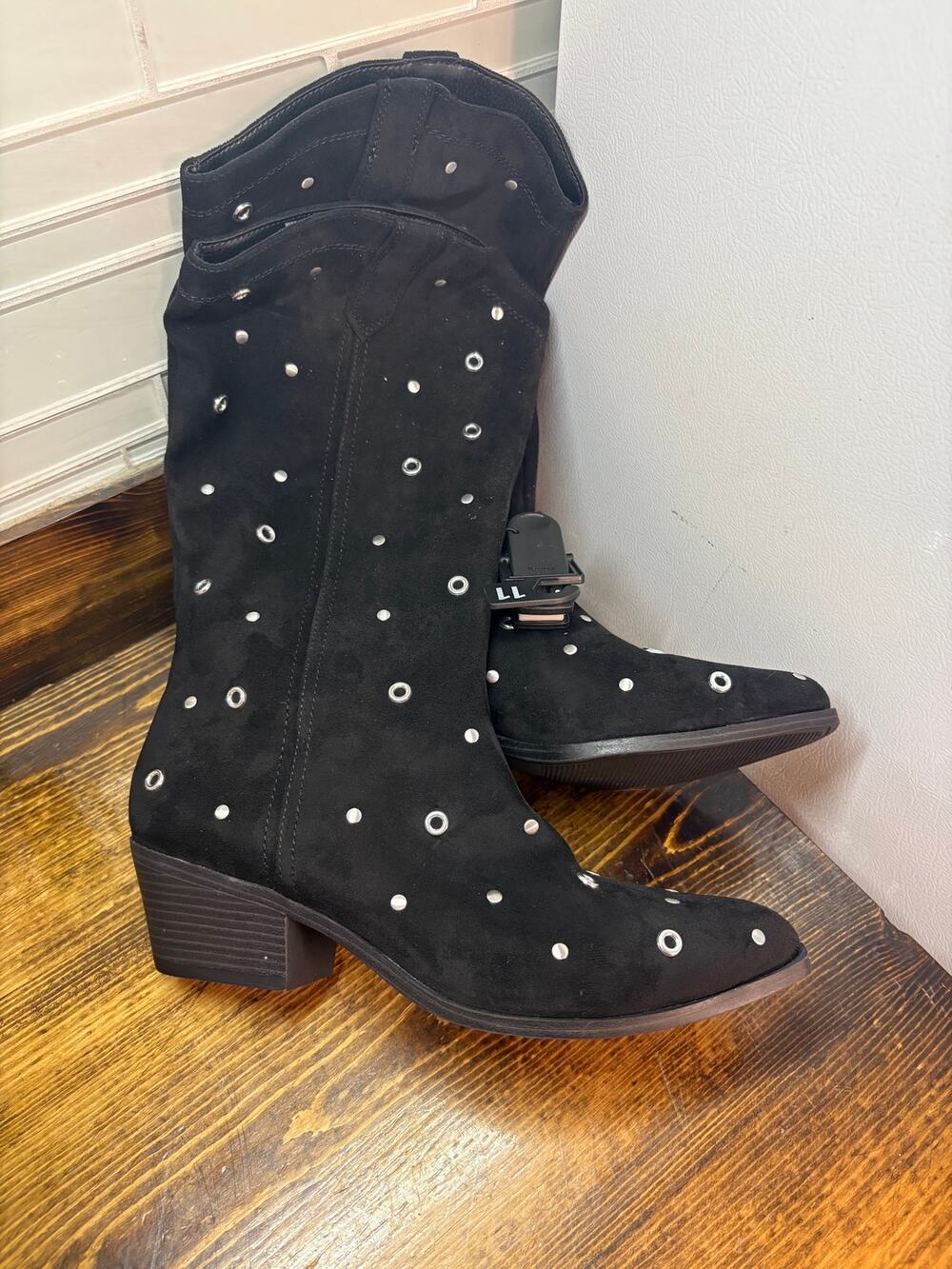 No boundaries tall black grommet boots size 11